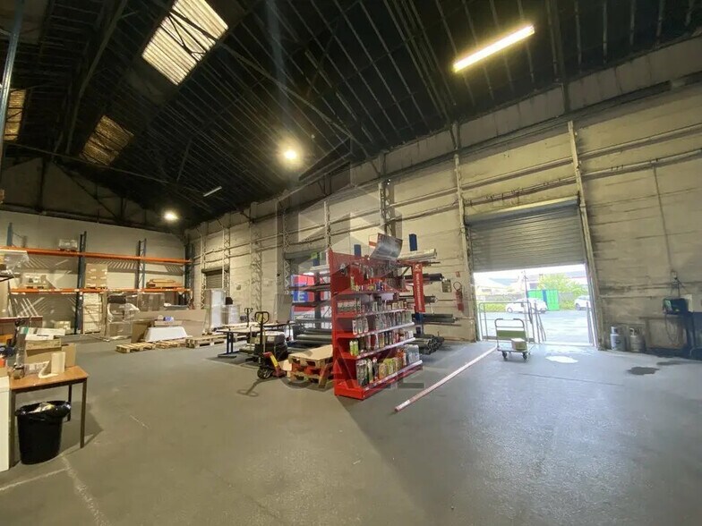 212 Avenue Du Maréchal Leclerc, Bègles à louer - Photo de l’immeuble – Image 2 sur 12