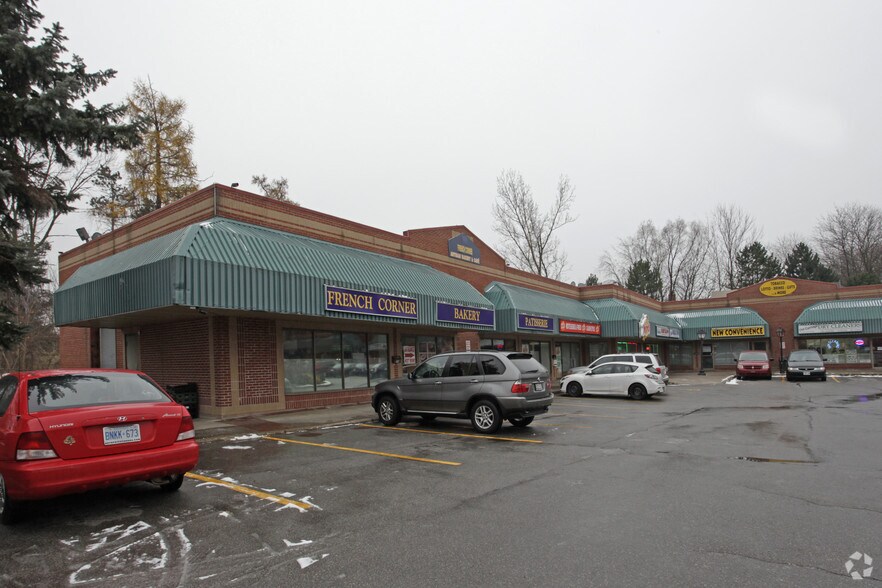 1224 Dundas St W, Mississauga, ON à louer - Photo de l’immeuble – Image 2 sur 7