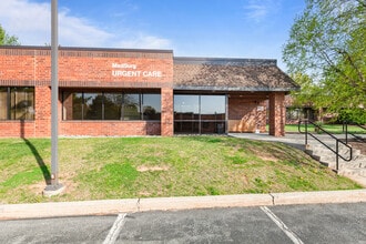 1025 Berkshire Blvd, Wyomissing, PA à louer Photo de l’immeuble– Image 2 sur 32