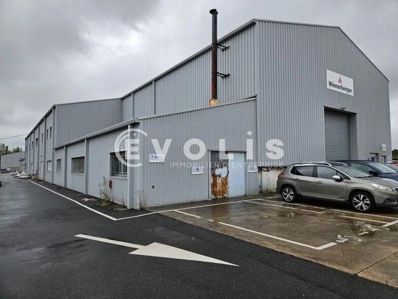 Local d’activités dans Marolles-en-Hurepoix à louer - Photo de l’immeuble – Image 1 sur 22