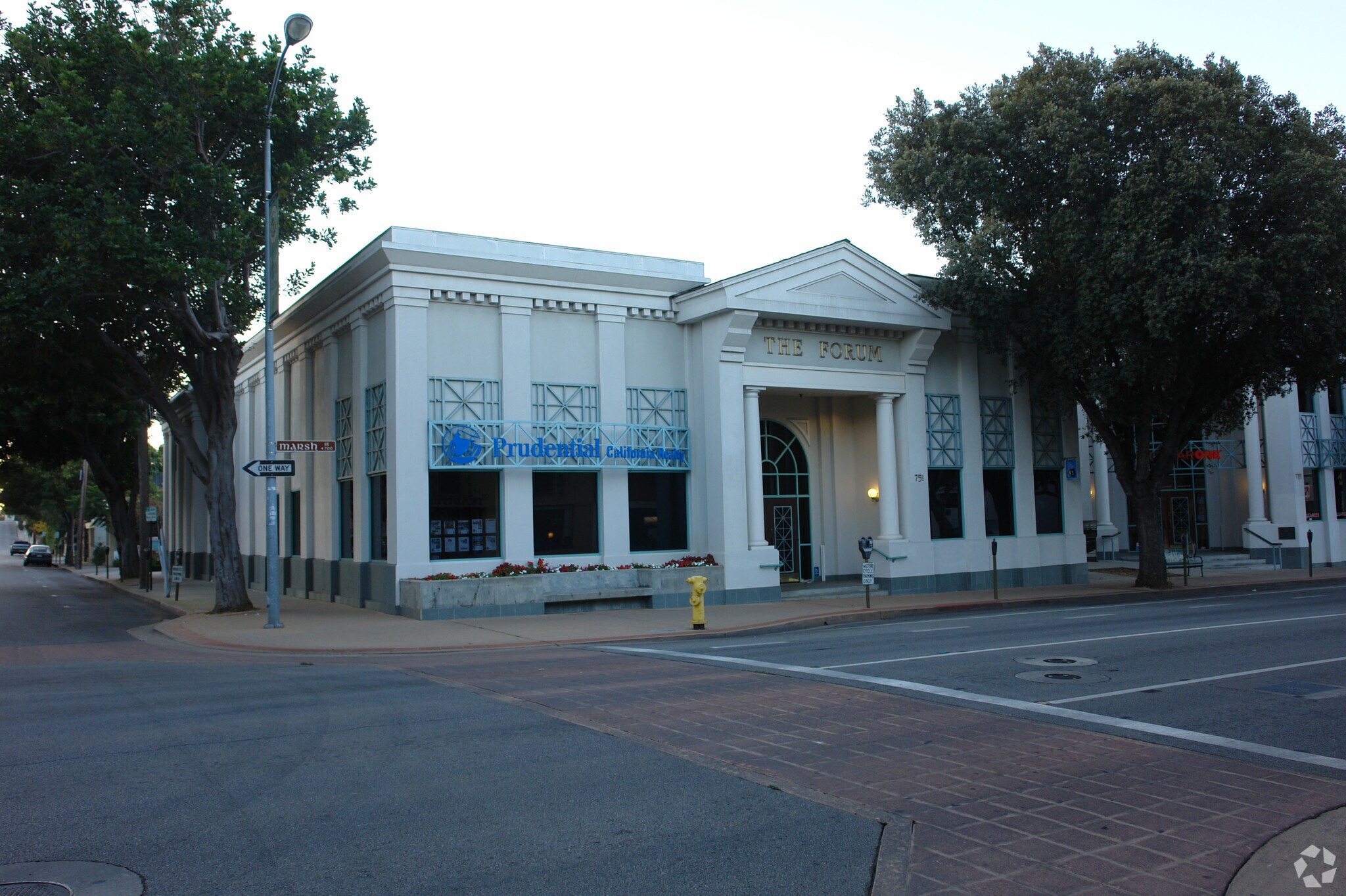 751 Marsh St, San Luis Obispo, CA à louer Photo principale– Image 1 sur 6