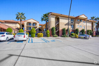 Plus de détails pour 1415 E Yosemite Ave, Manteca, CA - Local commercial à louer