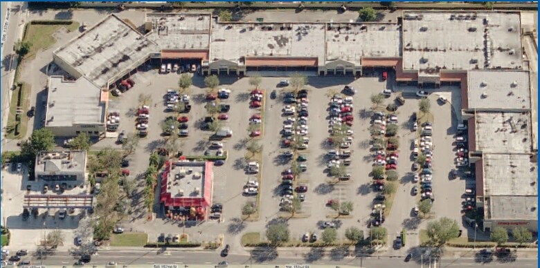 13712 SW 152nd St, Miami, FL à louer - Photo de l’immeuble – Image 2 sur 16