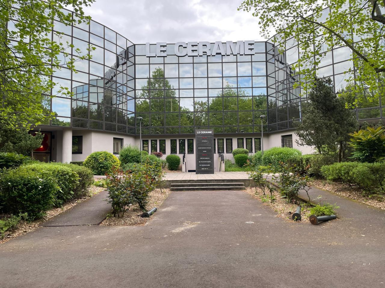 Bureau dans Cergy à louer Photo de l’immeuble– Image 1 sur 11