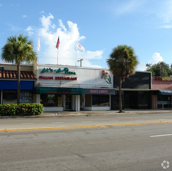 1509-1511 E Las Olas Blvd, Fort Lauderdale, FL à louer - Photo de l’immeuble – Image 2 sur 4