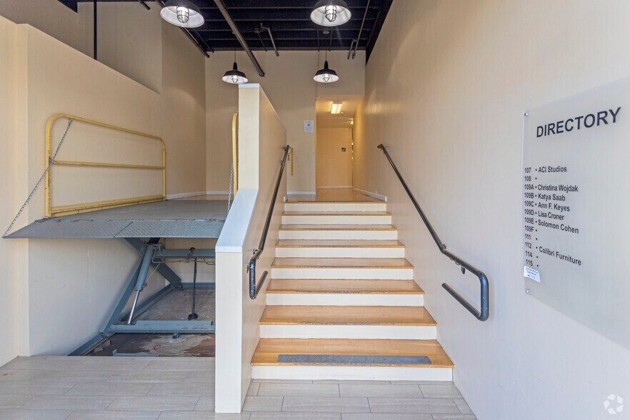 2400 Kettner Blvd, San Diego, CA à louer - Hall d’entrée – Image 2 sur 6