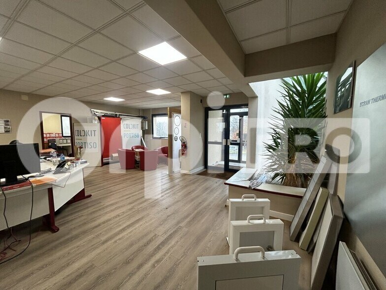 Local d'activités dans Peyrat-le-Château à vendre - Photo intérieure – Image 3 sur 8