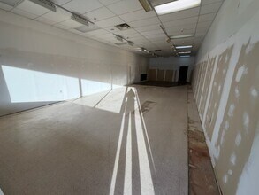 177-297 Paragon Pky, Waynesville, NC à louer Photo intérieure– Image 2 sur 19