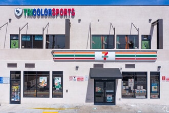 5318 S Vermont Ave, Los Angeles, CA à louer Photo de l’immeuble– Image 2 sur 3