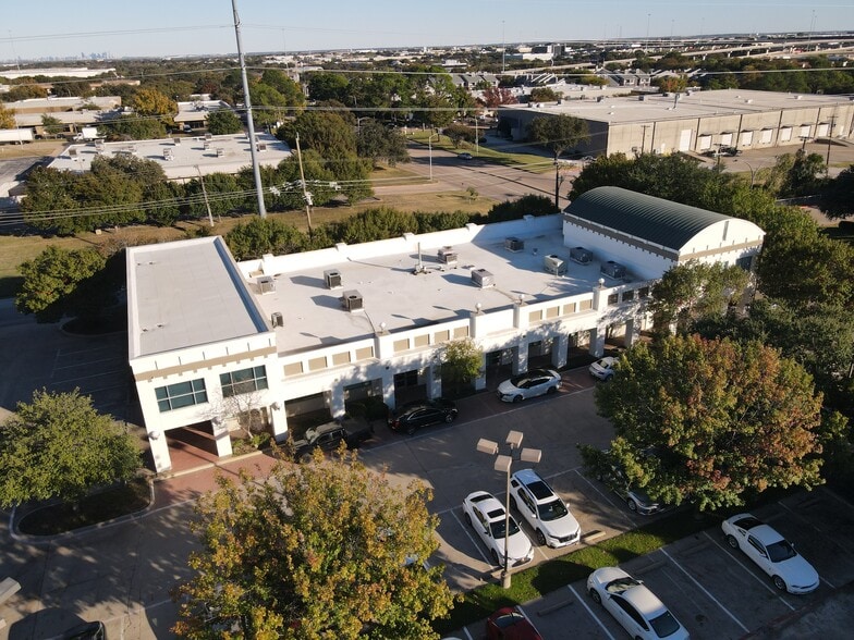 2233 Avenue J, Arlington, TX à louer - Photo de l’immeuble – Image 2 sur 5