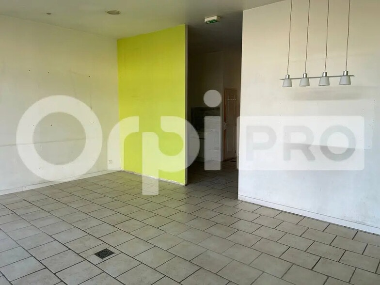 Local commercial dans Feytiat à louer - Photo intérieure – Image 3 sur 5