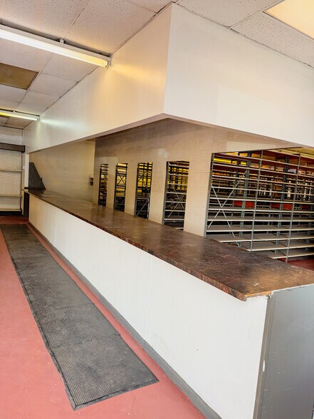 1315 W State St, Bristol, VA à louer - Hall d’entrée – Image 3 sur 12