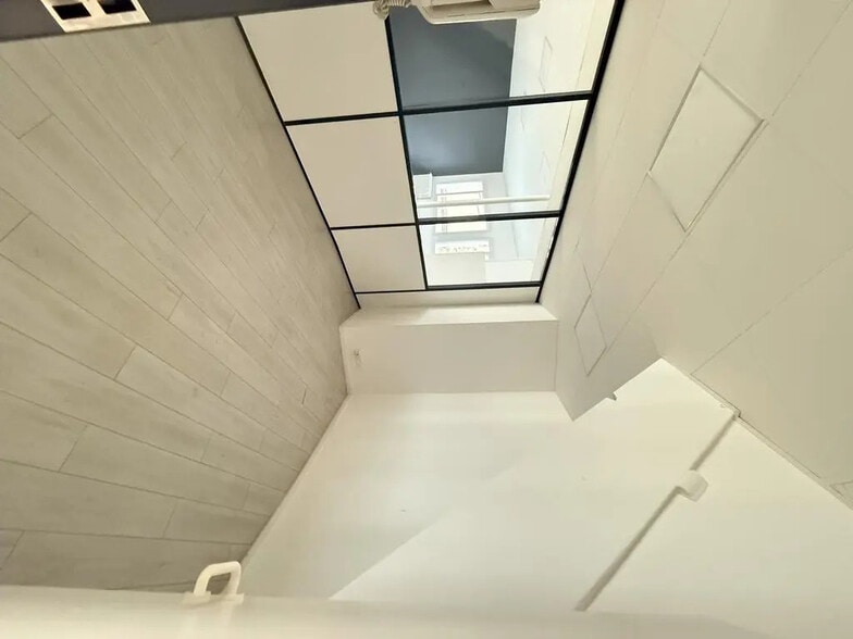 Bureau dans Paris à louer - Photo de l’immeuble – Image 3 sur 7