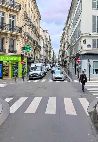 Local commercial dans Paris à louer - Photo de l’immeuble – Image 1 sur 2