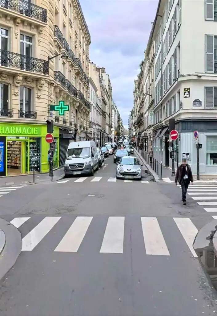 Local commercial dans Paris à louer Photo de l’immeuble– Image 1 sur 3