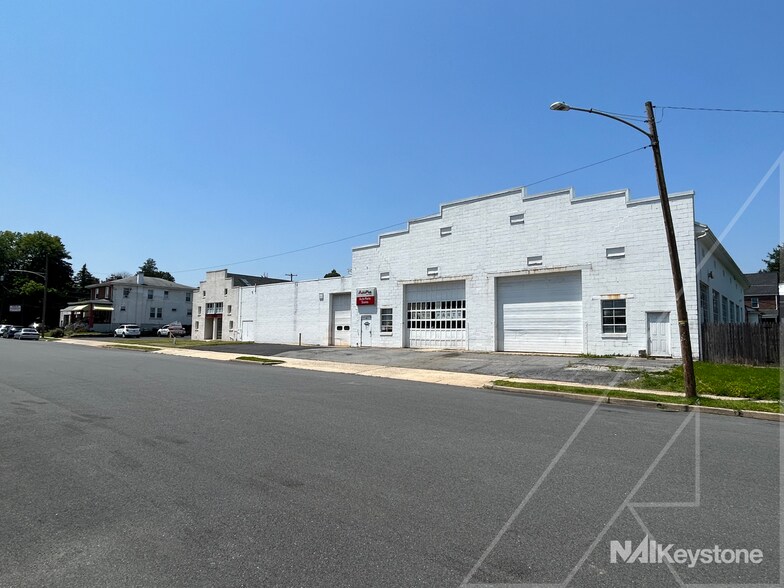 1009 Brooke Blvd, Reading, PA à vendre - Photo de l’immeuble – Image 2 sur 17