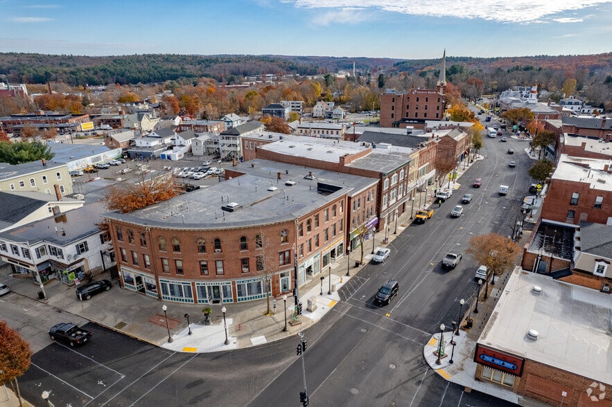 330 Main St, Southbridge, MA à vendre - Aérien – Image 2 sur 5