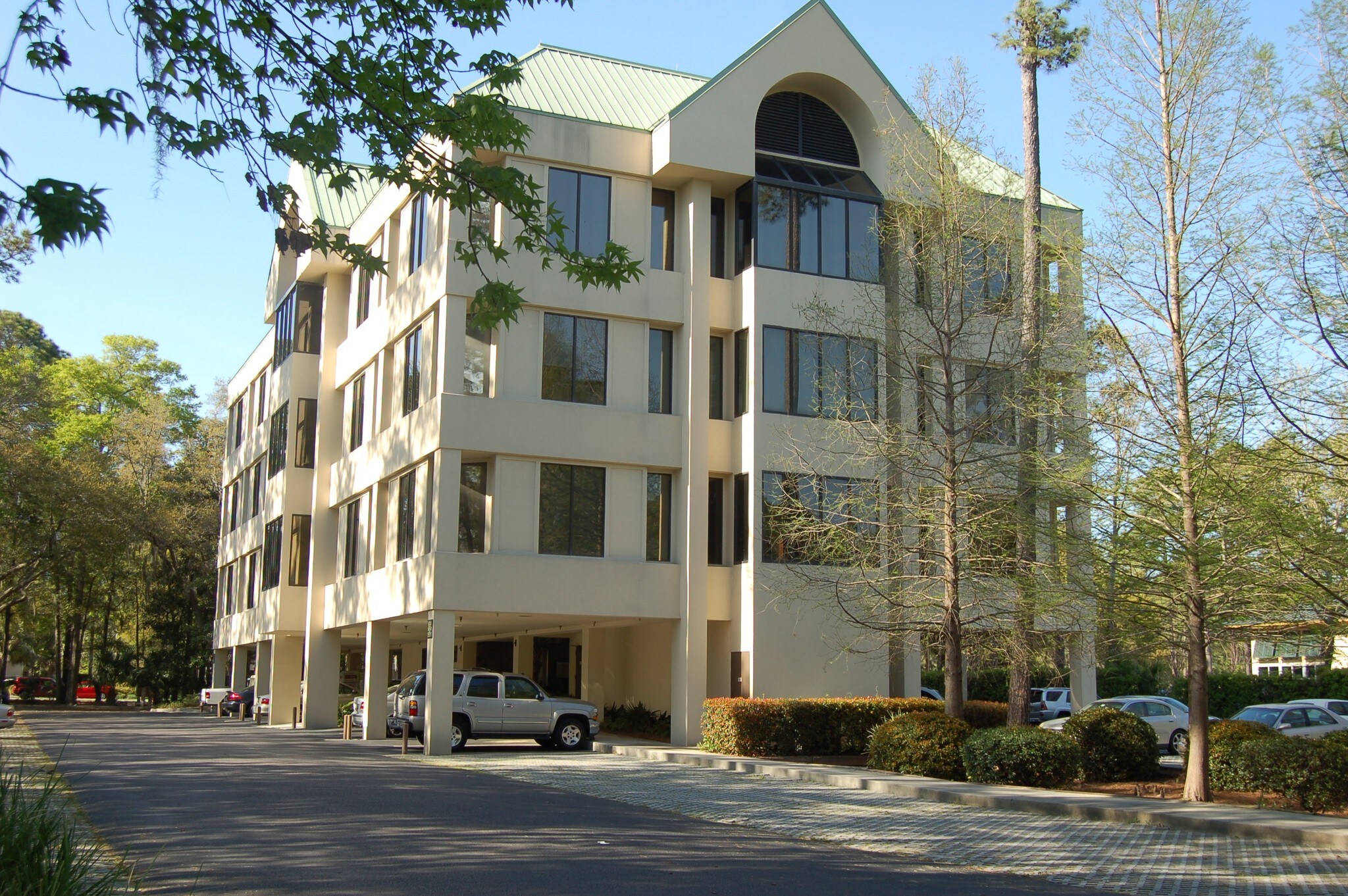 52 New Orleans Rd, Hilton Head Island, SC à vendre Photo de l’immeuble– Image 1 sur 12