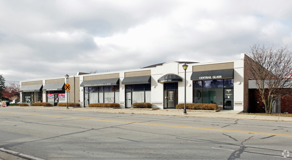5008-5018 Fairview Ave, Downers Grove, IL à louer - Photo de l’immeuble – Image 1 sur 7