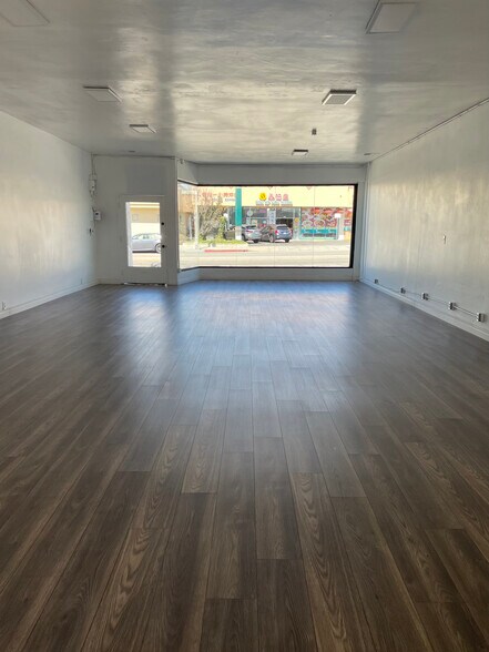 124 S San Gabriel Blvd, San Gabriel, CA à louer - Photo de l’immeuble – Image 3 sur 6