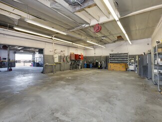 Plus de détails pour 713-717 E El Segundo Blvd – Local commercial à vendre, El Segundo, CA