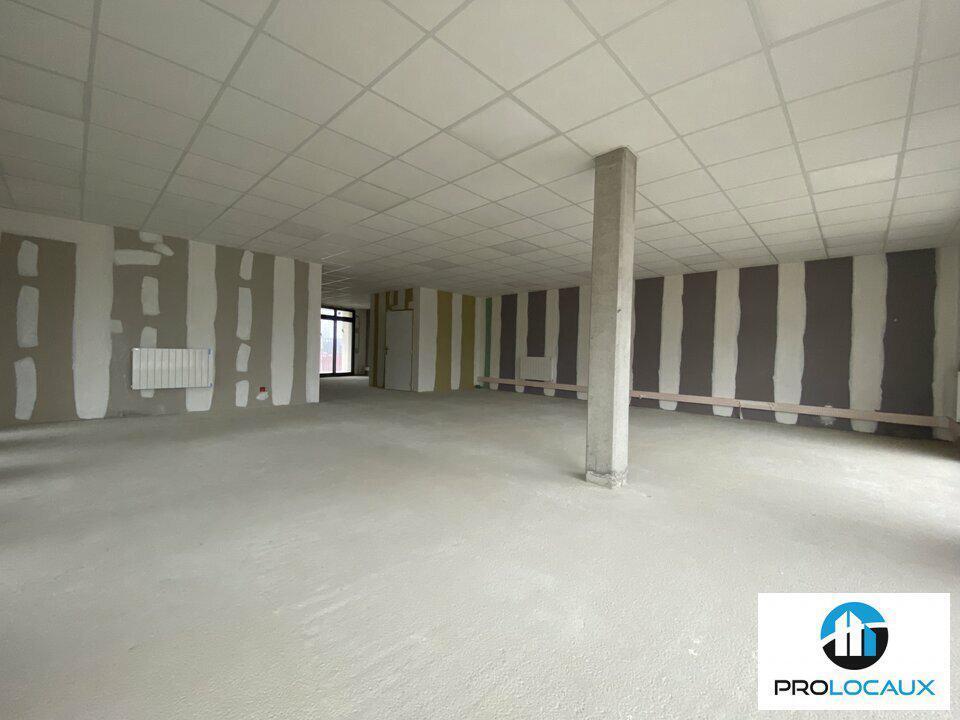 240 Rue Gustave Eiffel, Bois-Guillaume à louer Photo de l’immeuble– Image 1 sur 7