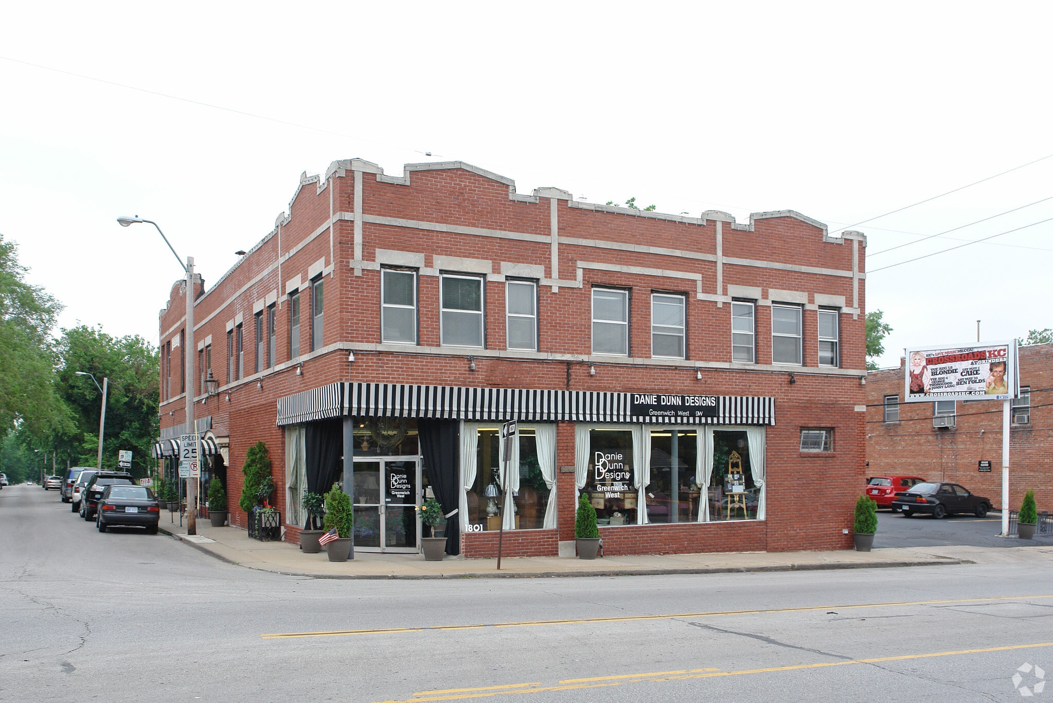 4302-4304 Bell St, Kansas City, MO à louer Photo principale– Image 1 sur 5