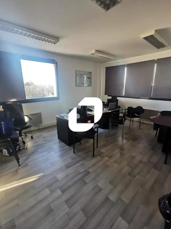 Plus de détails pour Bureau à vendre