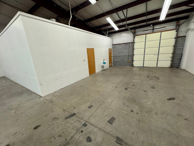 3702 Neal Dr, Knoxville, TN à louer - Photo de l’immeuble – Image 3 sur 13