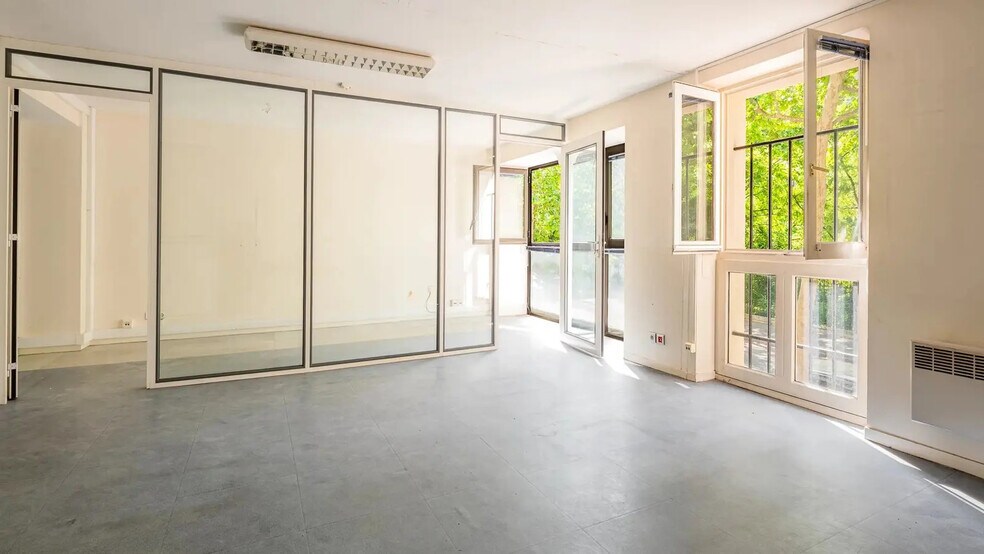 Bureau dans Paris à vendre - Photo de l’immeuble – Image 1 sur 11