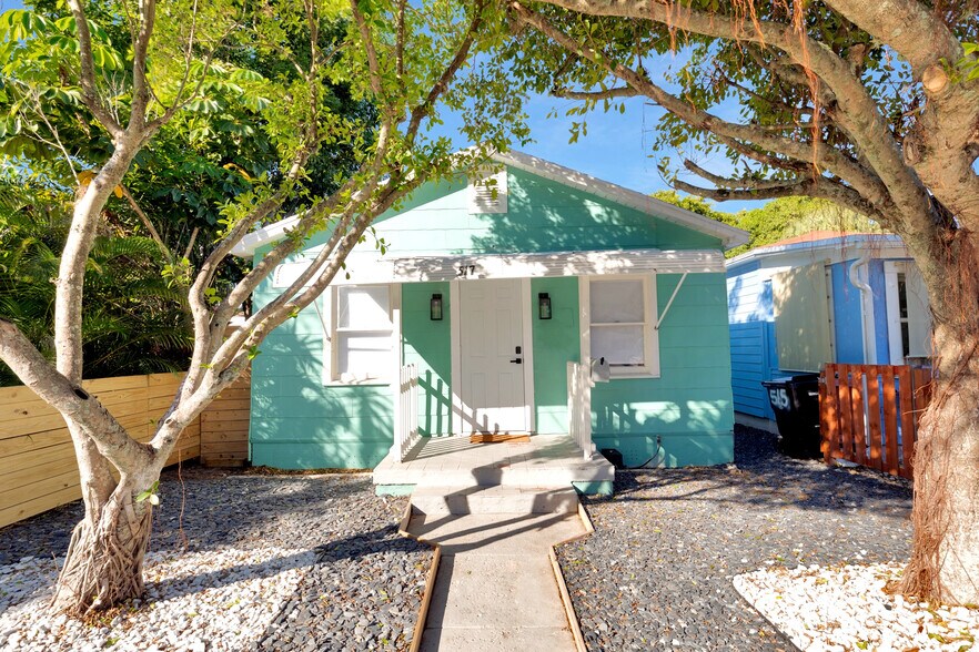 517 S J St, Lake Worth Beach, FL à vendre - Photo de l’immeuble – Image 2 sur 32