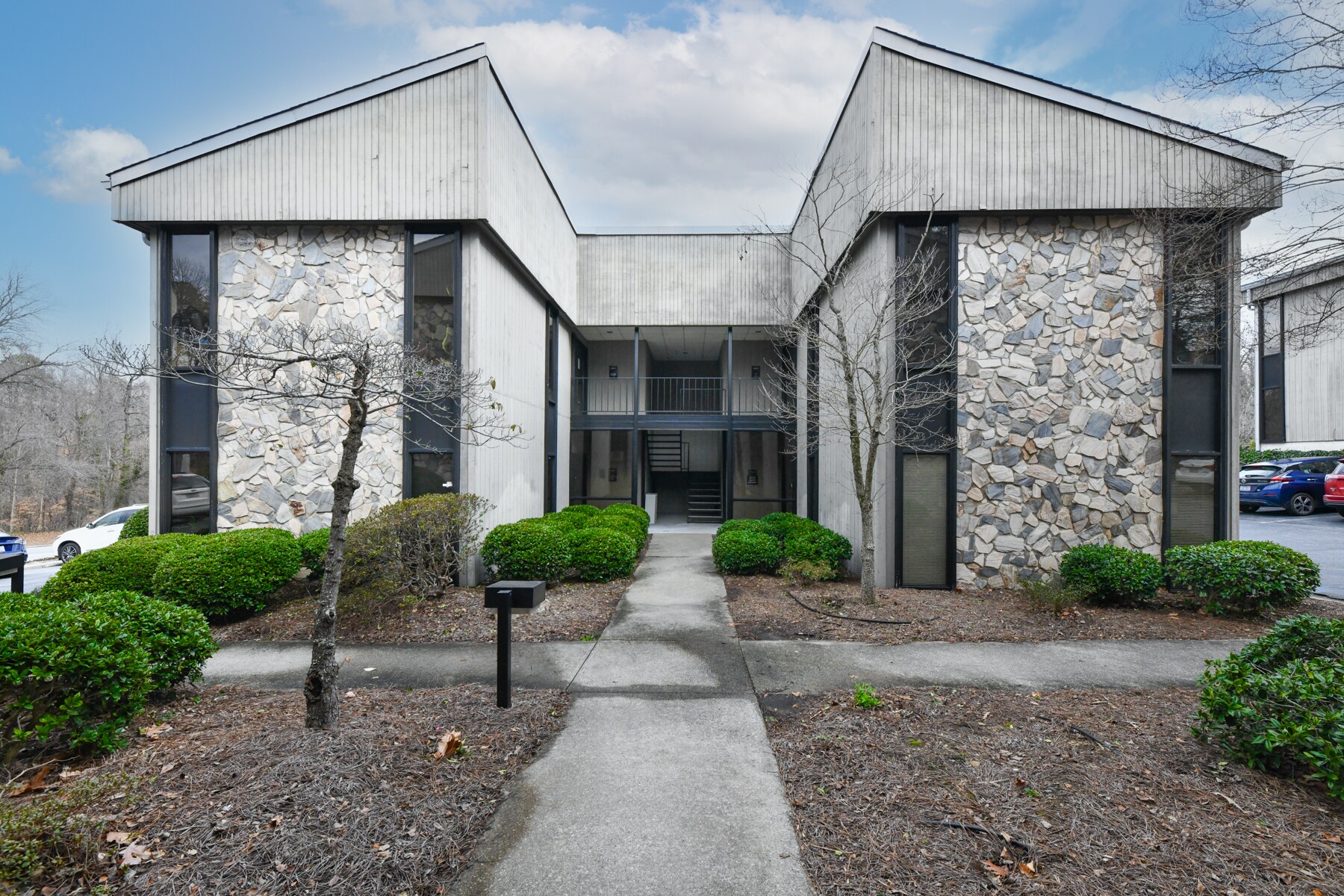 3721 W Market St, Greensboro, NC à vendre Photo de l’immeuble– Image 1 sur 4