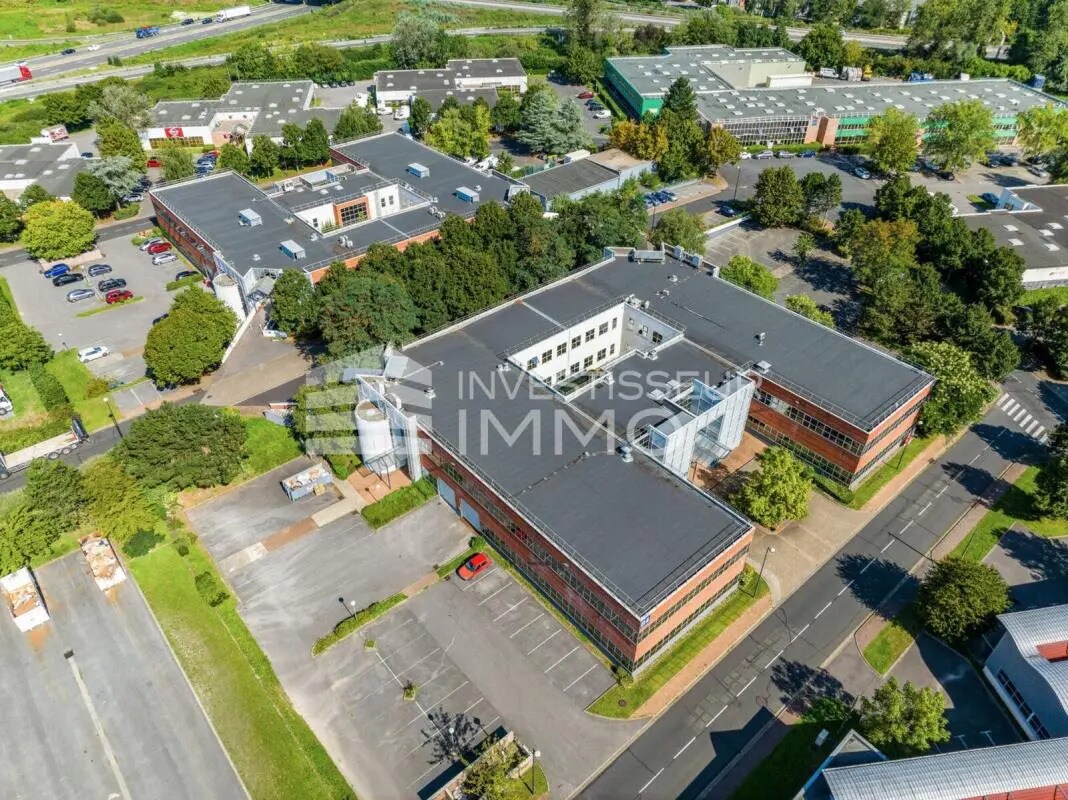 Bureau dans Saint-Thibault-des-Vignes à louer Aérien– Image 1 sur 8