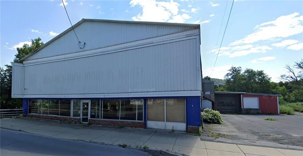 99 Delaware St, Walton, NY à vendre - Photo de l’immeuble – Image 2 sur 27