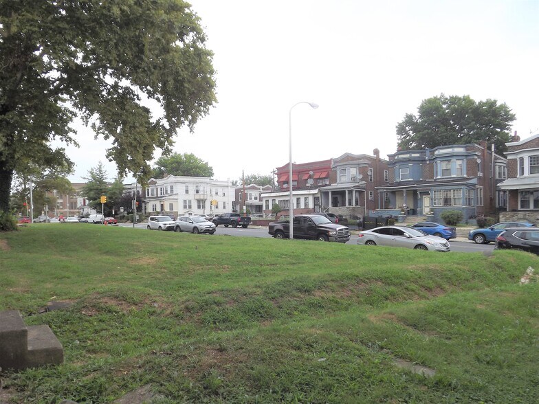 4647 N Broad St, Philadelphia, PA à louer - Photo de l’immeuble – Image 3 sur 15