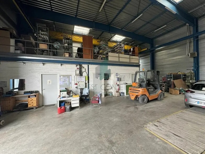 Local d'activités dans Herblay-sur-Seine à vendre - Photo de l’immeuble – Image 1 sur 6
