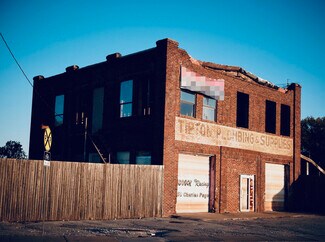 Plus de détails pour 3250 Charles Page Blvd, Tulsa, OK - Local d’activités à vendre