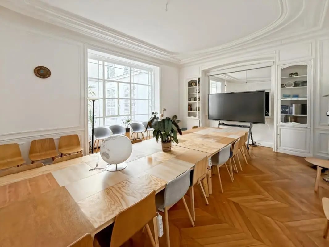 22 Rue De Madrid, Paris à louer Photo intérieure– Image 1 sur 31