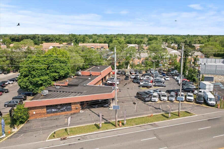 4379 Route 130 S, Burlington, NJ à vendre - Photo de l’immeuble – Image 2 sur 37