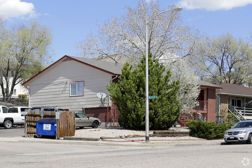 1010 Western Dr, Colorado Springs, CO à vendre - Photo principale – Image 1 sur 2