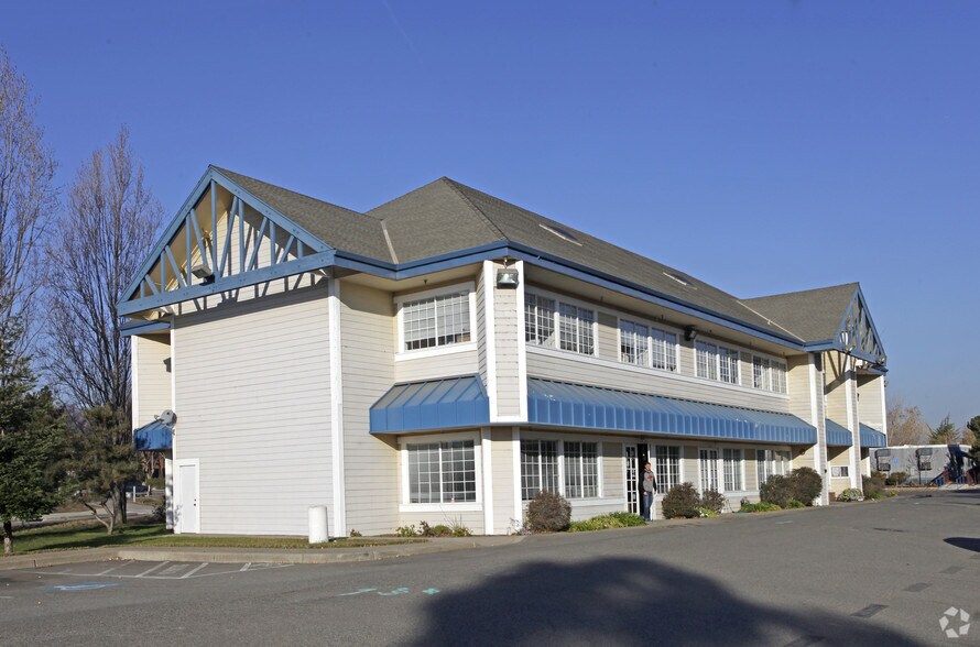 2236 Mariner Square Dr, Alameda, CA à vendre - Photo de l’immeuble – Image 1 sur 44