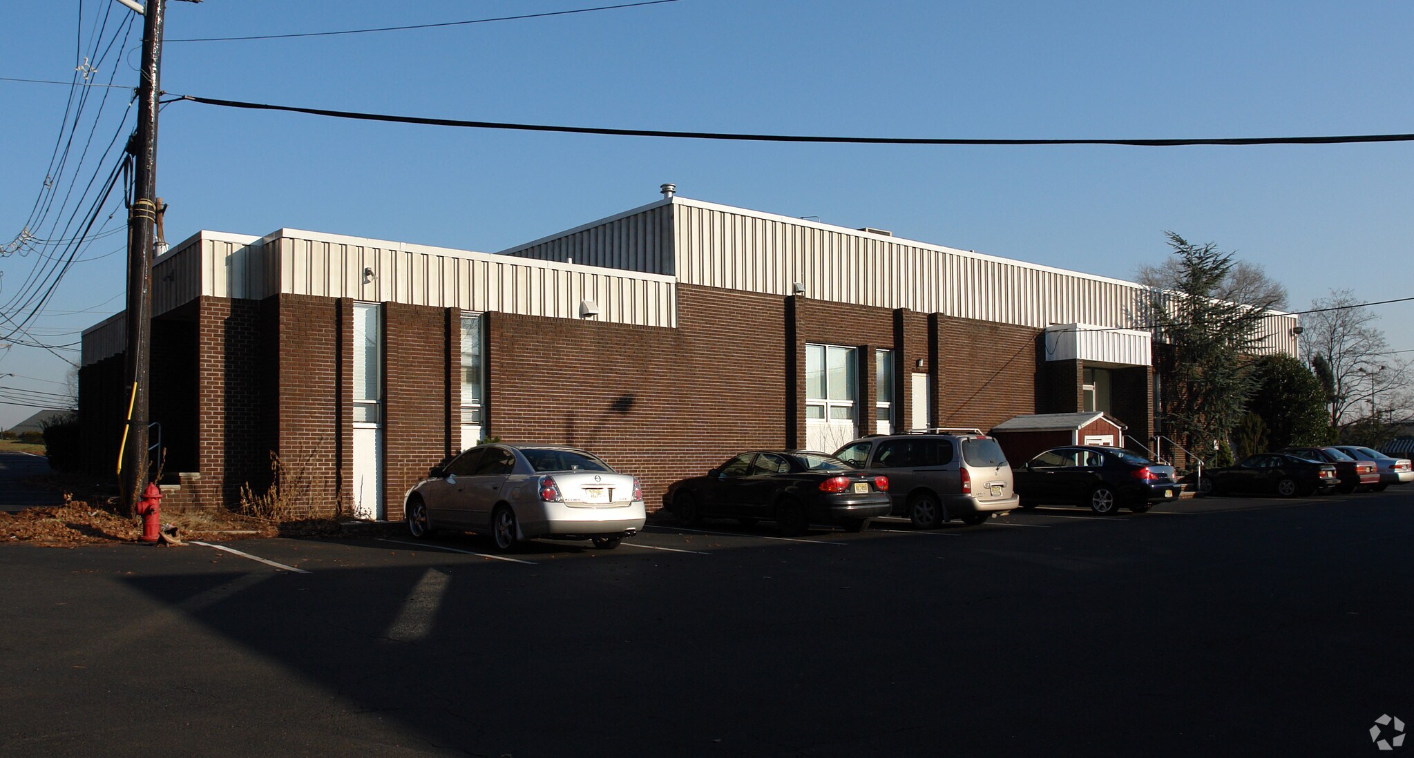 431 N Midland Ave, Saddle Brook, NJ à louer Photo principale– Image 1 sur 6