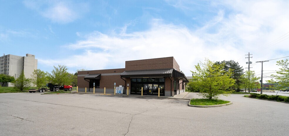 16015 Lake Shore Blvd, Cleveland, OH à vendre - Photo principale – Image 1 sur 4