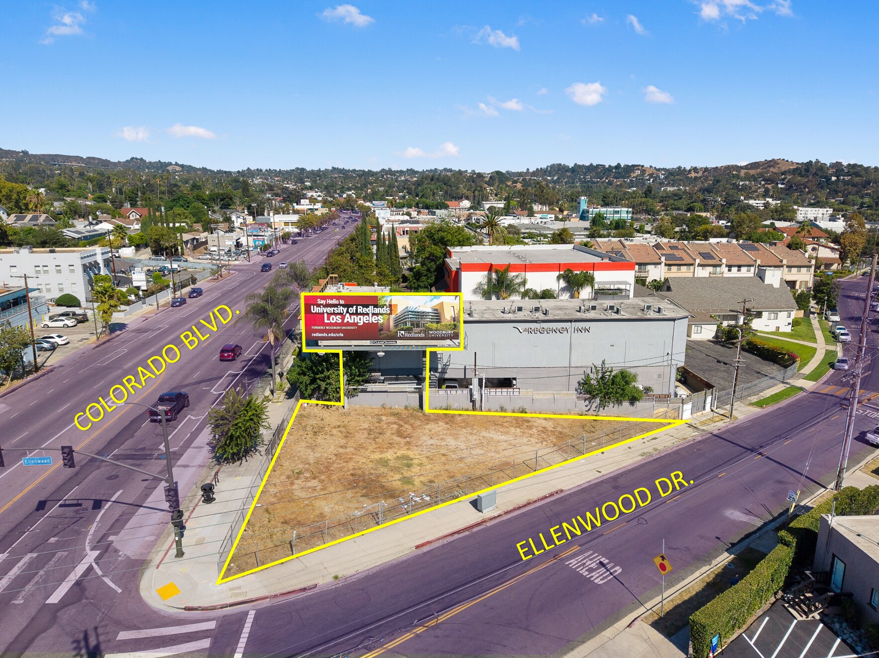2390 Colorado Blvd, Los Angeles, CA à vendre Photo de l’immeuble– Image 1 sur 7
