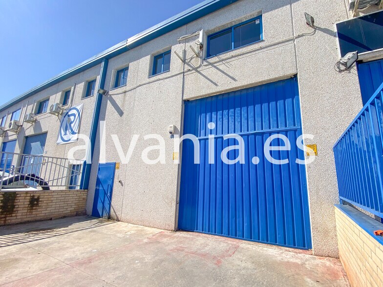 Calle Navales, 50, Alcorcón, Madrid à vendre - Photo de l’immeuble – Image 3 sur 6