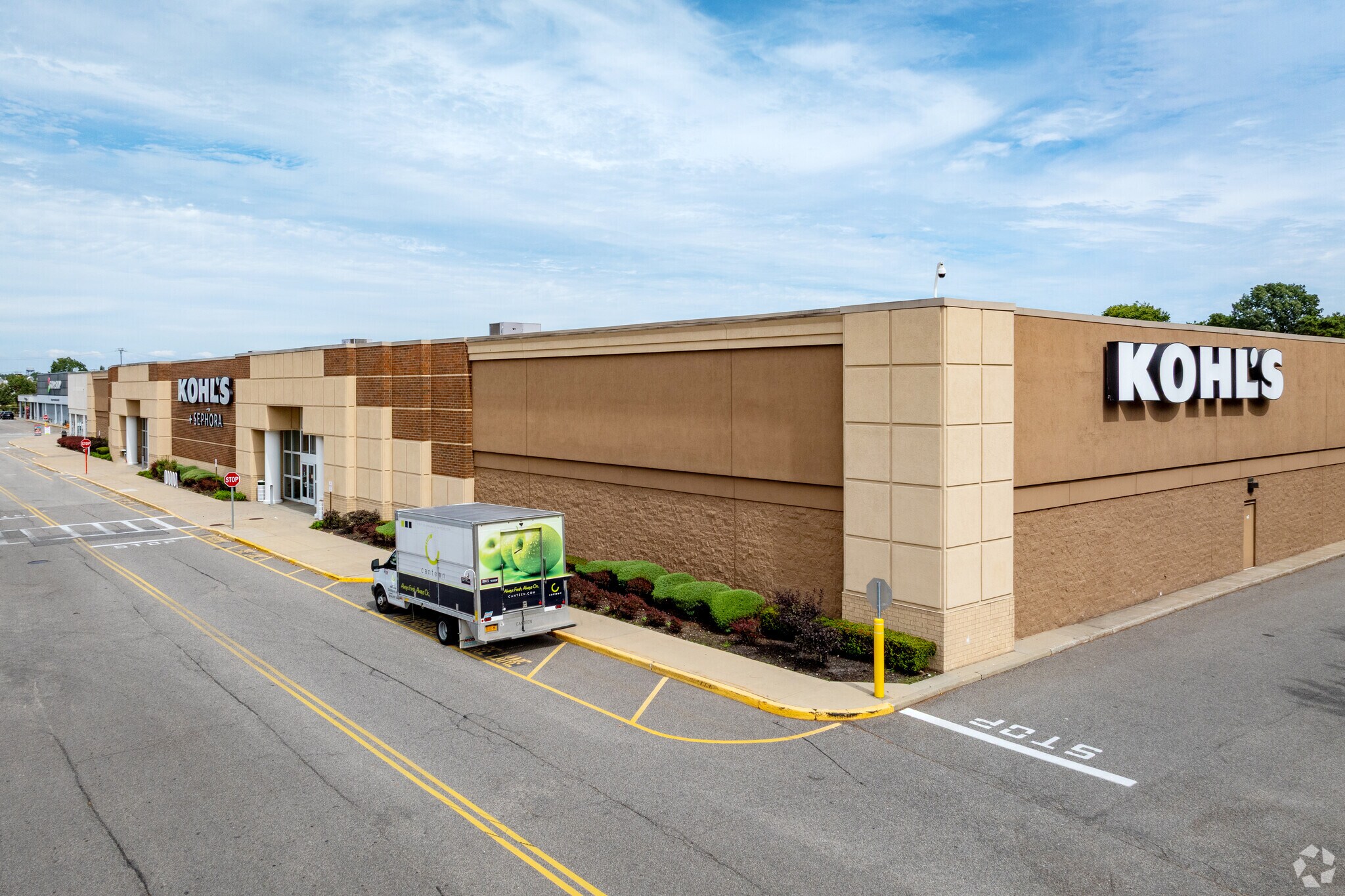 403-421 Commack Rd, Deer Park, NY à louer Photo de l’immeuble– Image 1 sur 9