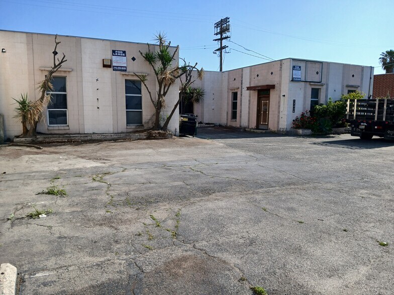 13438 Wyandotte St, North Hollywood, CA à vendre - Photo de l’immeuble – Image 3 sur 7