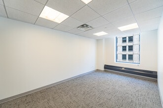 134 N LaSalle St, Chicago, IL à louer Photo intérieure– Image 1 sur 5