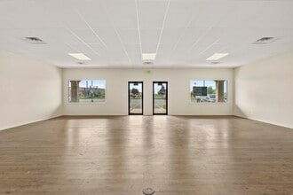 8209-8267 Wicker Ave, Saint John, IN à louer Photo de l’immeuble– Image 2 sur 10