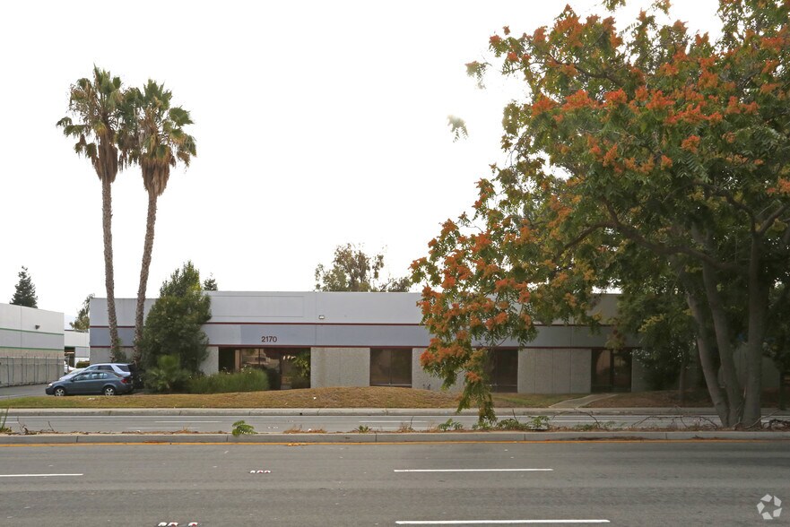 2170 Oakland Rd, San Jose, CA à louer - Photo de l’immeuble – Image 2 sur 52